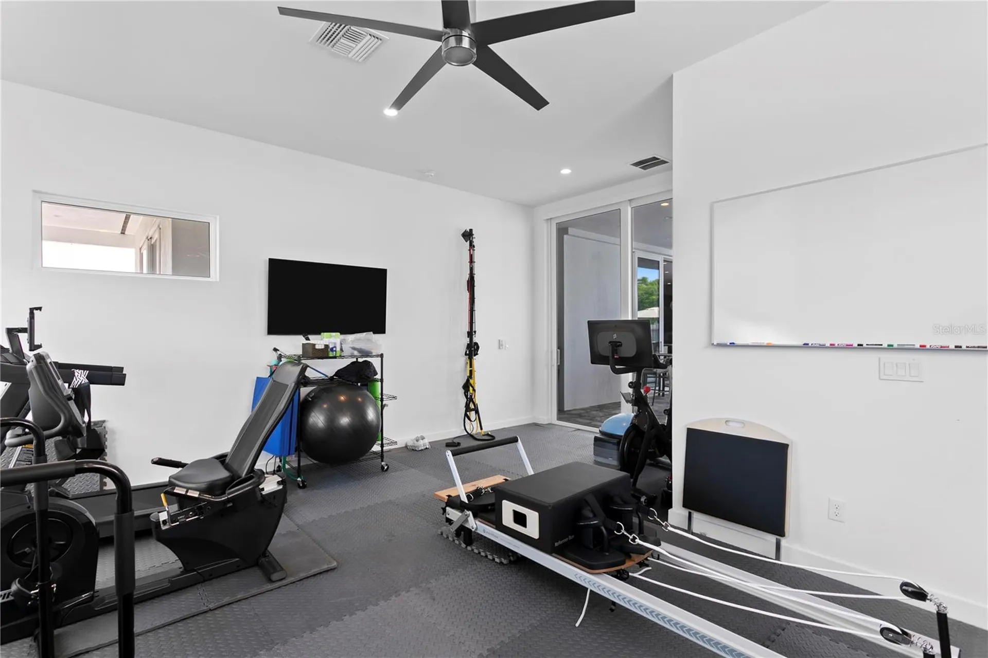 110 Palmera Boulevard NE St Petersburg FL 33704