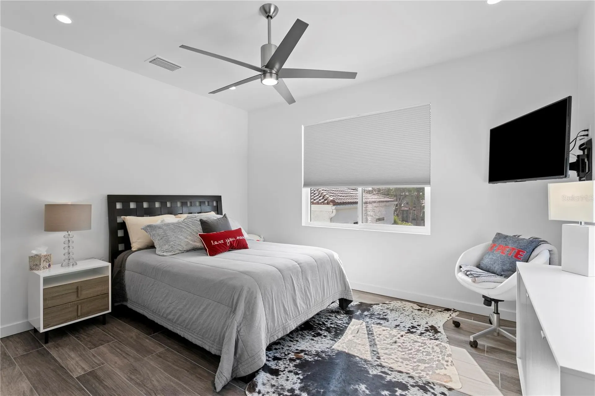 110 Palmera Boulevard NE St Petersburg FL 33704