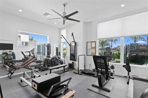 110 Palmera Boulevard NE St Petersburg FL 33704