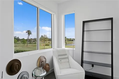 110 Palmera Boulevard NE St Petersburg FL 33704