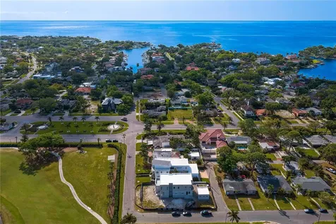 110 Palmera Boulevard NE St Petersburg FL 33704