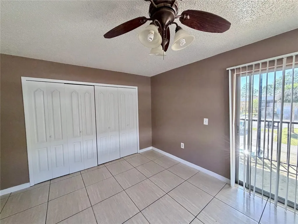 2565 Oak Park Way Orlando FL 32822