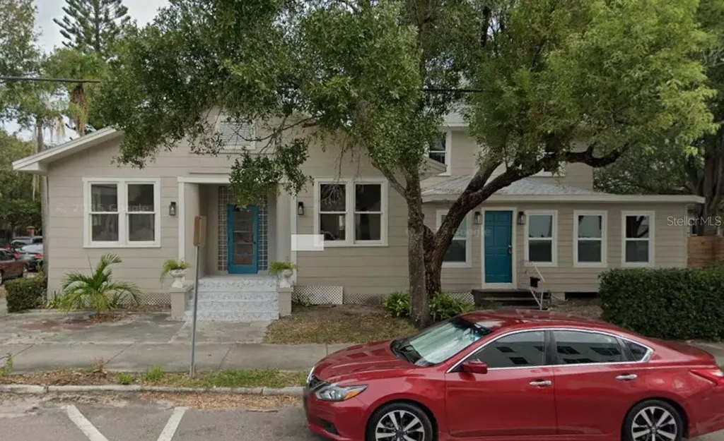 1057 7th Avenue N St Petersburg FL 33705