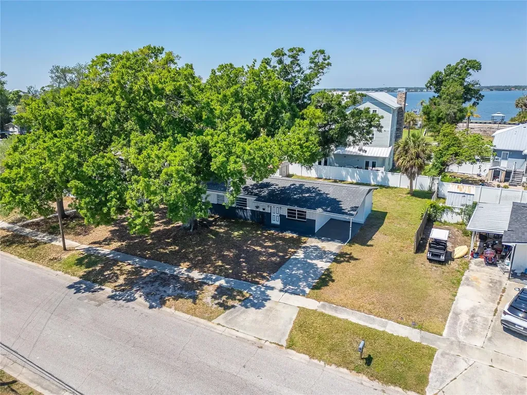 314 Country Club Drive Oldsmar FL 34677