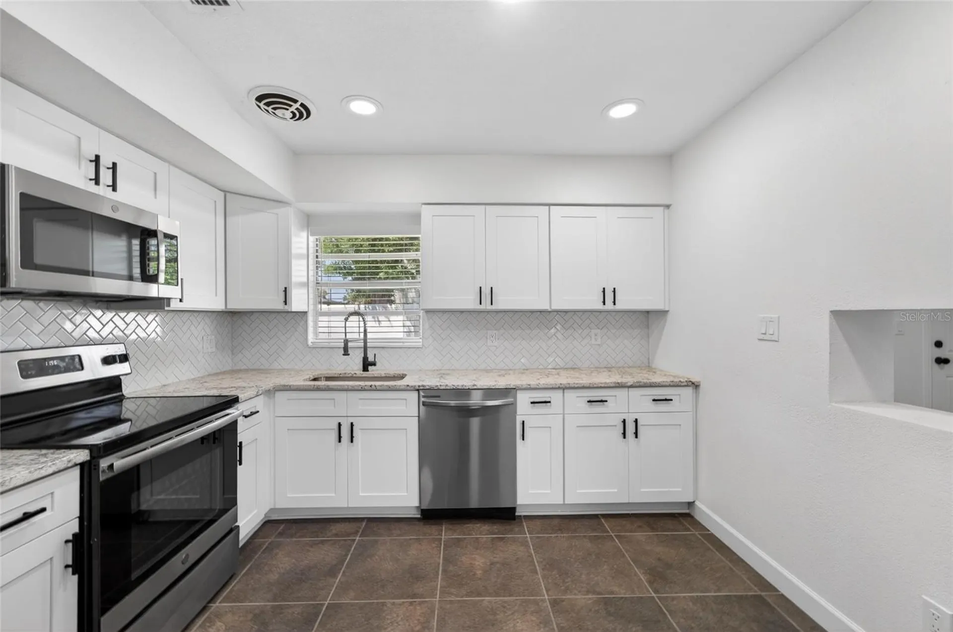 314 Country Club Drive Oldsmar FL 34677