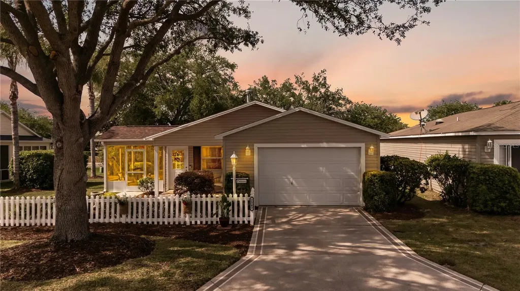 2343 Dillon Lane The Villages FL 32162