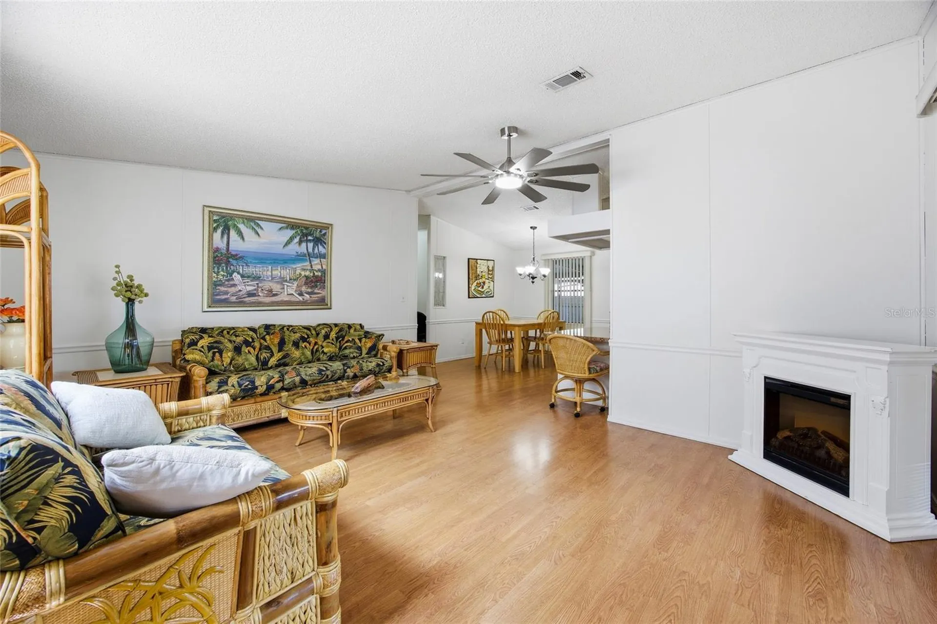 1609 Magnolia Avenue The Villages FL 32159