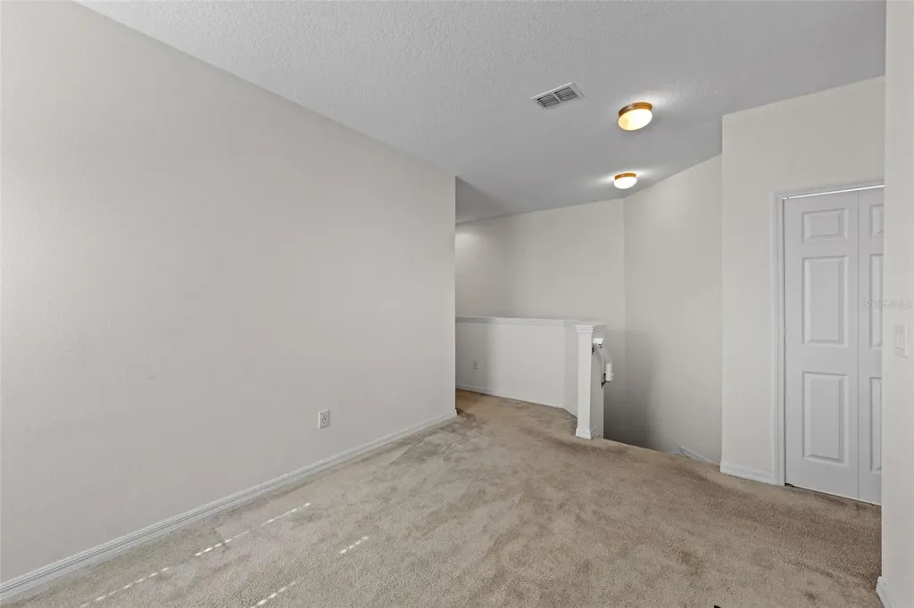 978 E 10th Street Apopka FL 32703