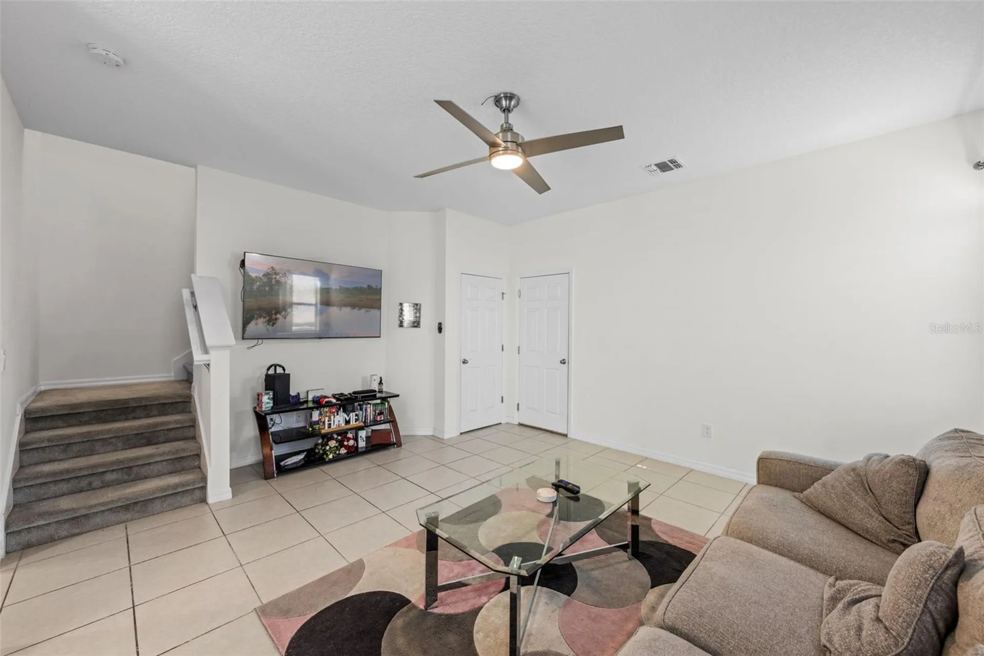 978 E 10th Street Apopka FL 32703