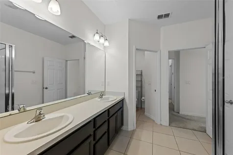 978 E 10th Street Apopka FL 32703