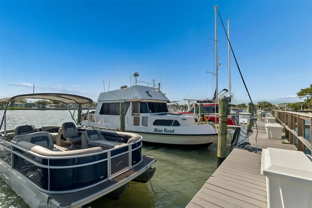 2307 Bay Boulevard Indian Rocks Beach FL 33785