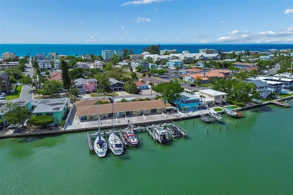 2307 Bay Boulevard Indian Rocks Beach FL 33785
