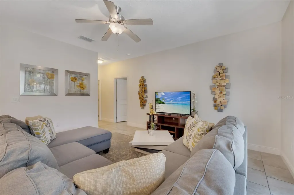 4328 Acorn Court Davenport FL 33837