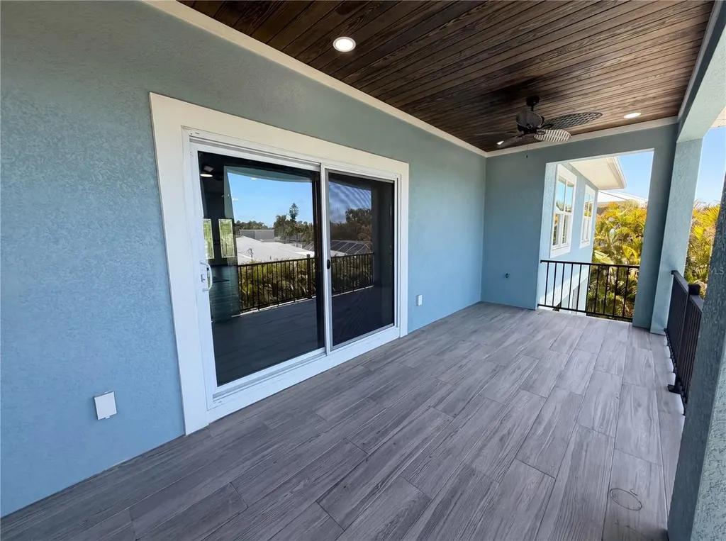 83 Palm Boulevard Dunedin FL 34698