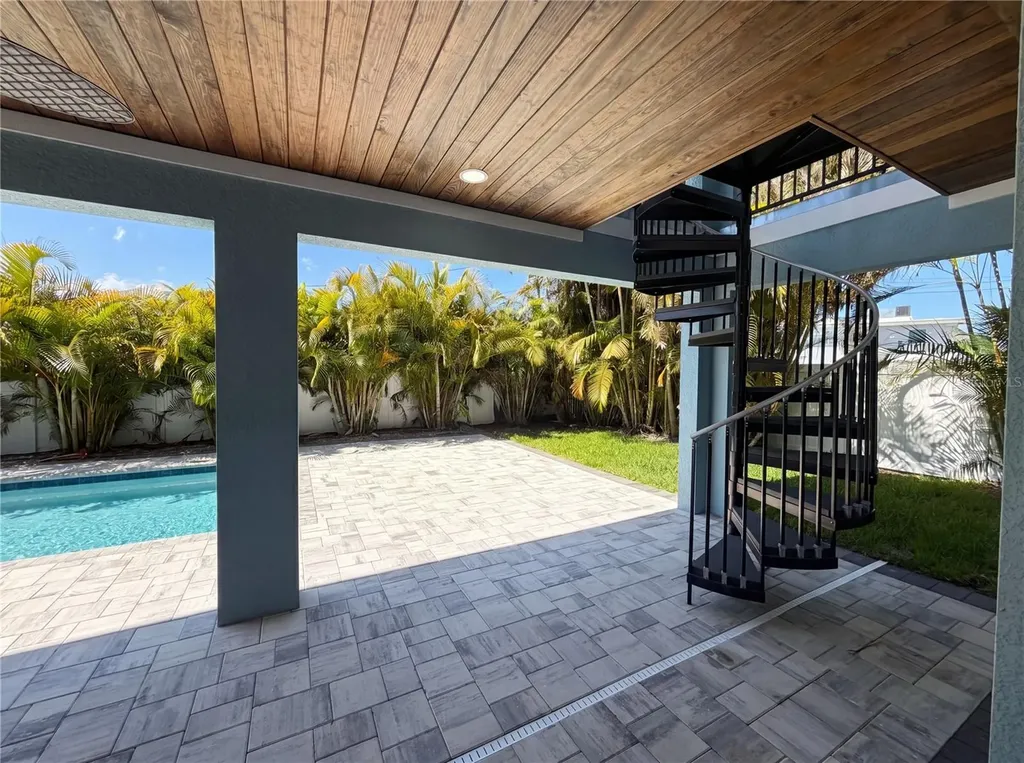 83 Palm Boulevard Dunedin FL 34698
