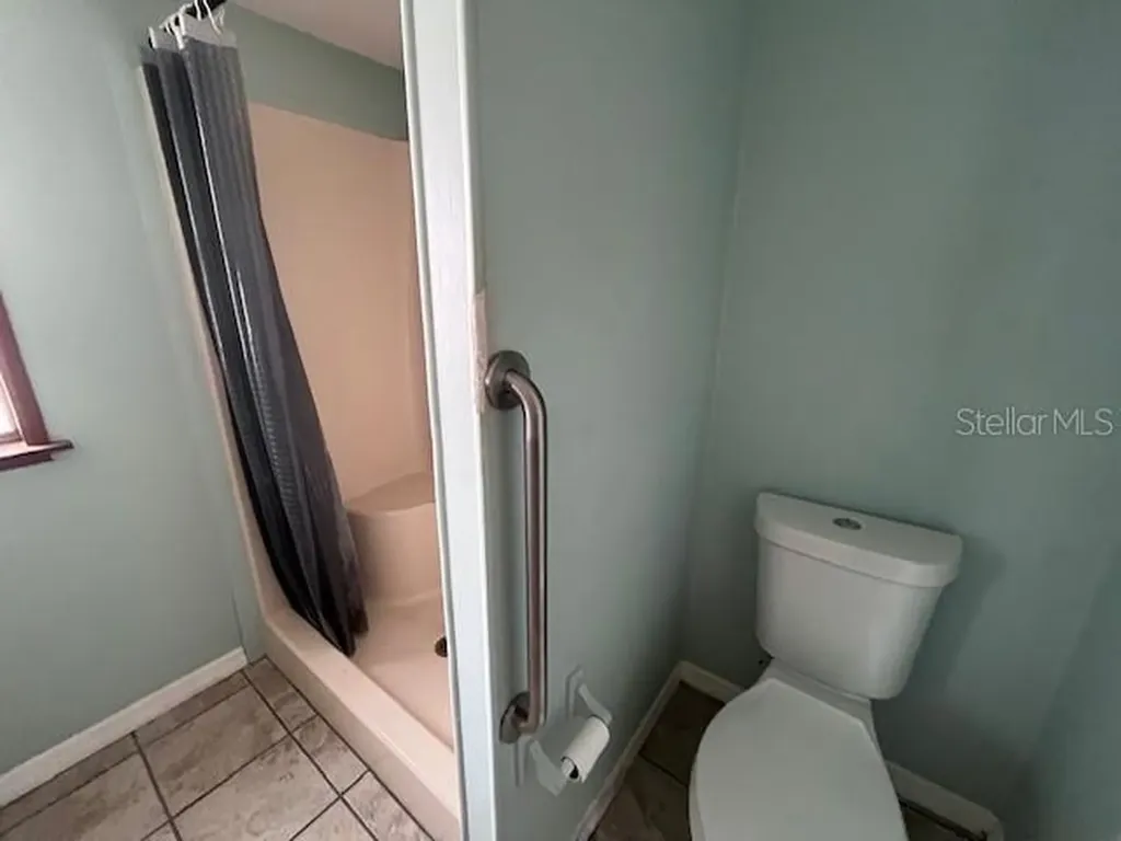 356 Clifton Avenue Holly Hill FL 32117
