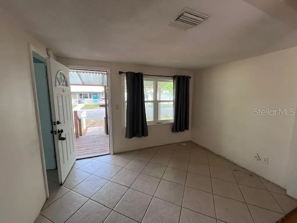 356 Clifton Avenue Holly Hill FL 32117