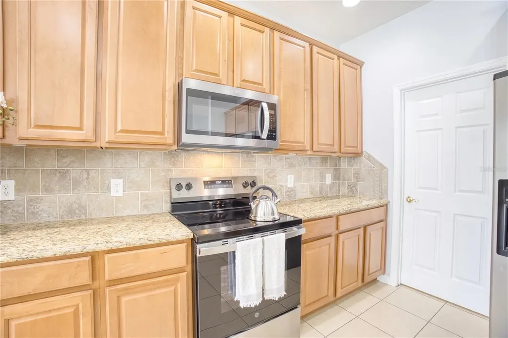 8808 Abbey Leaf Lane Orlando FL 32827