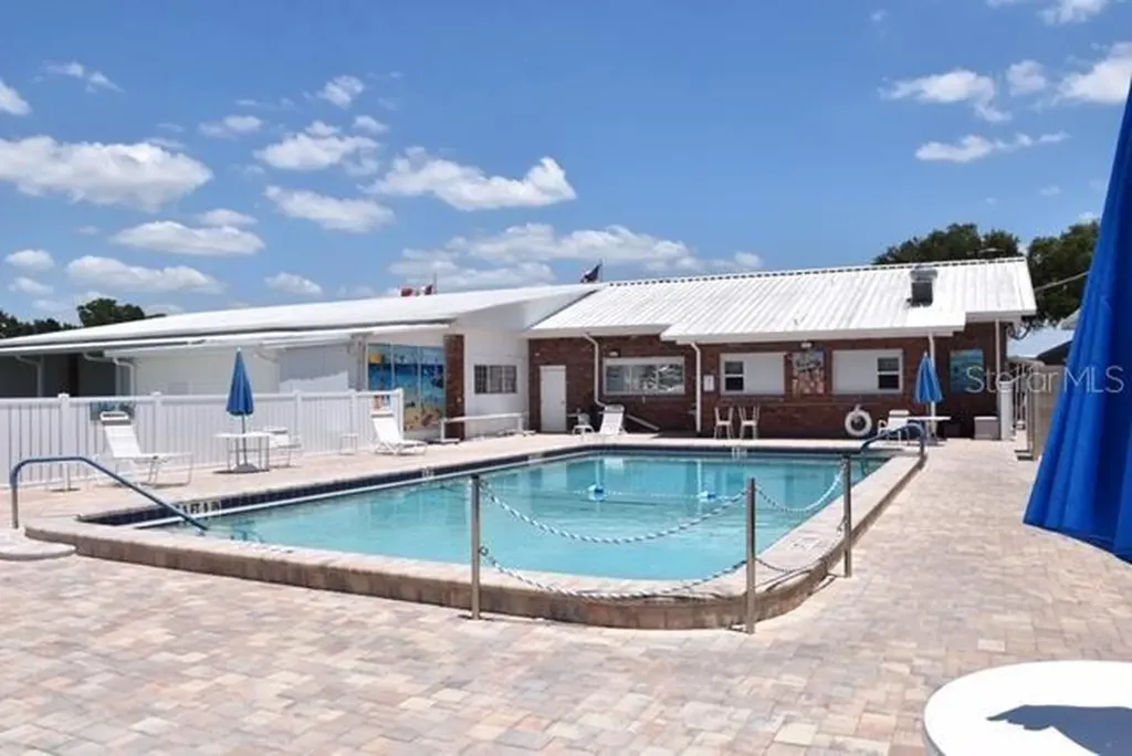 152 Shady Lane Palmetto FL 34221