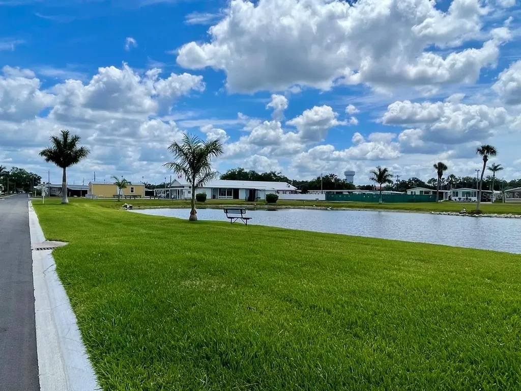152 Shady Lane Palmetto FL 34221