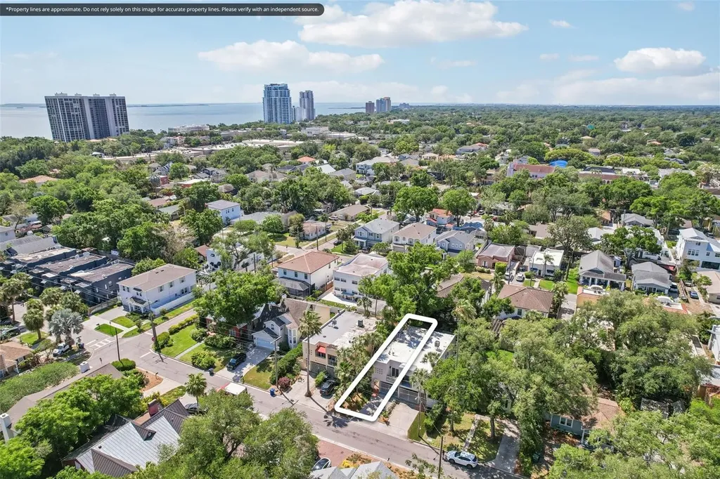 3308 W Santiago Street Tampa FL 33629