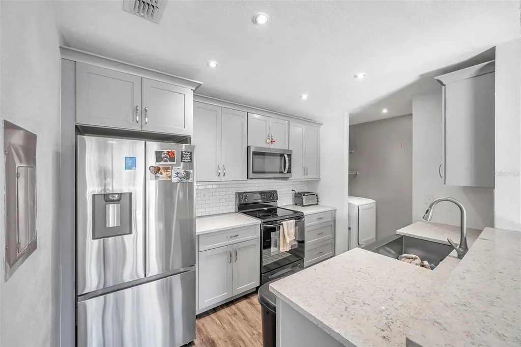 2937 Bough Avenue Clearwater FL 33760