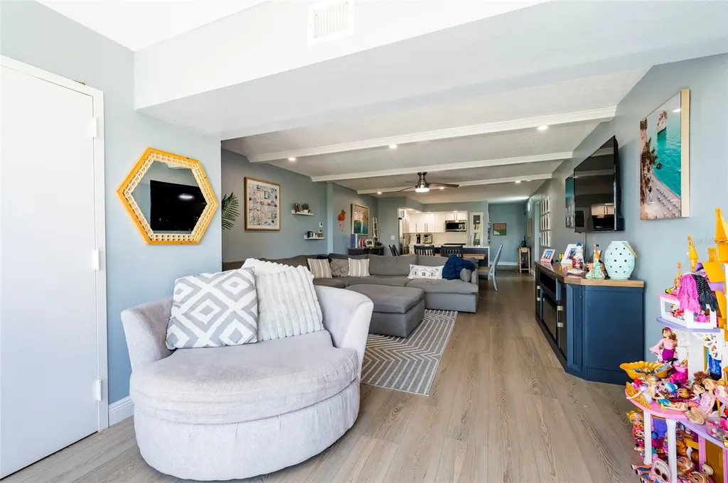 855 Bayway Boulevard Clearwater Beach FL 33767