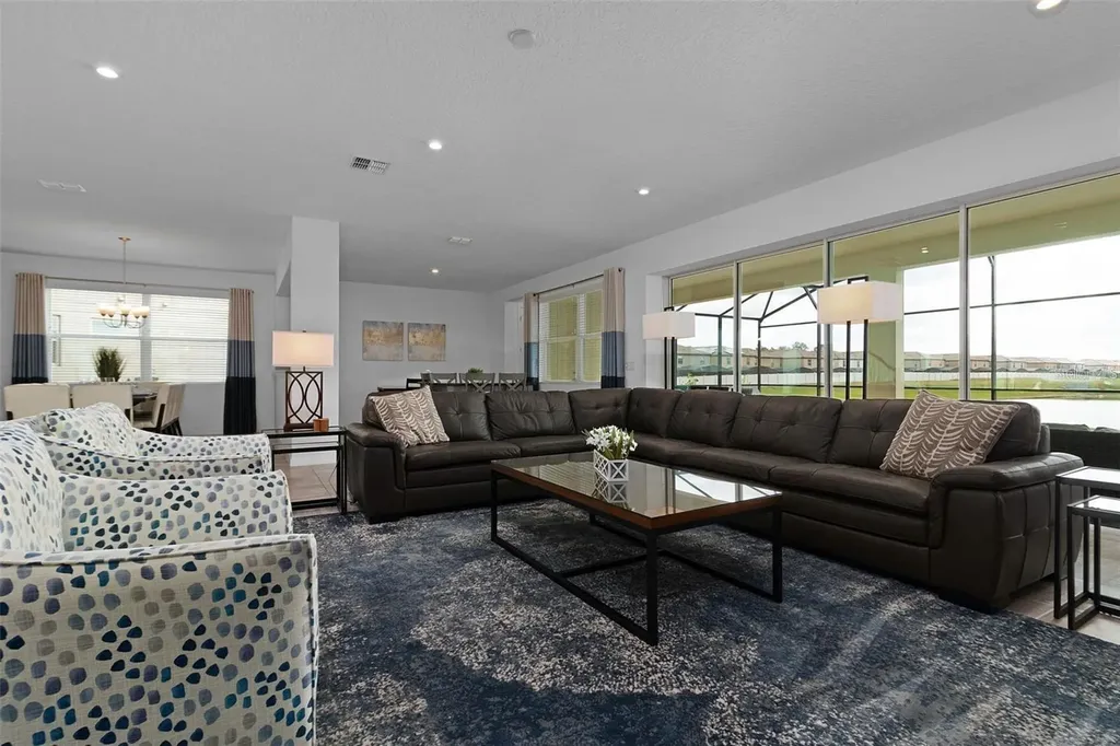 8904 Caroline Bay Court Kissimmee FL 34747
