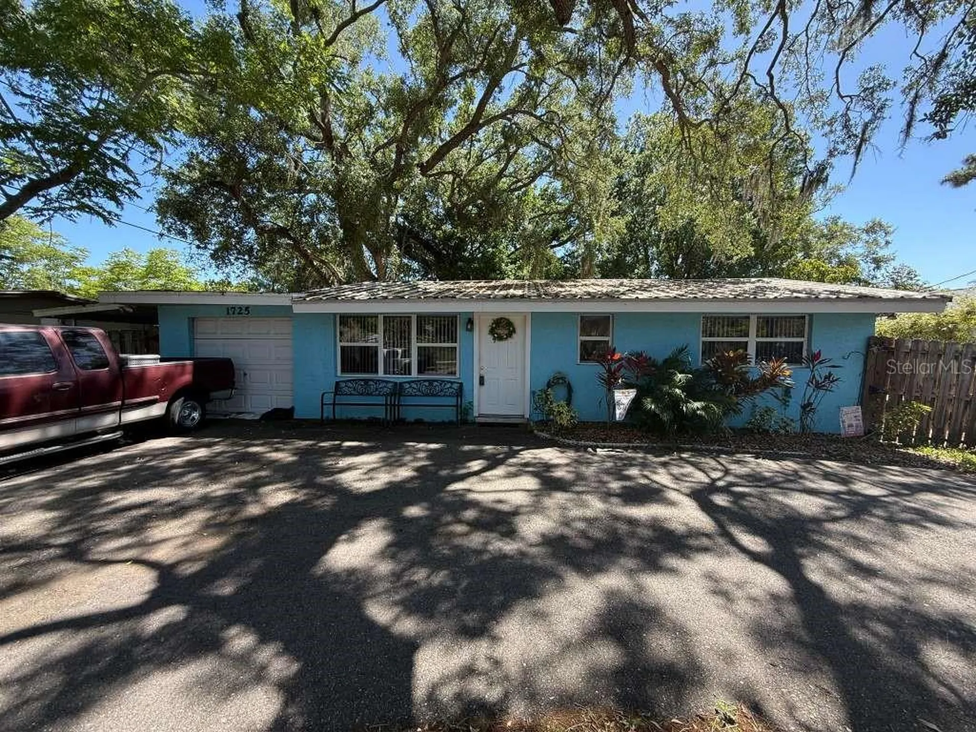 1725 S Shade Avenue Sarasota FL 34239