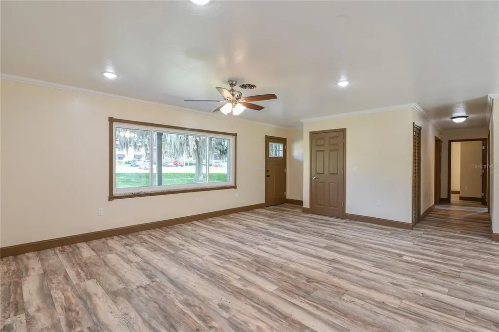 1846 SE Lake Weir Avenue Ocala FL 34471