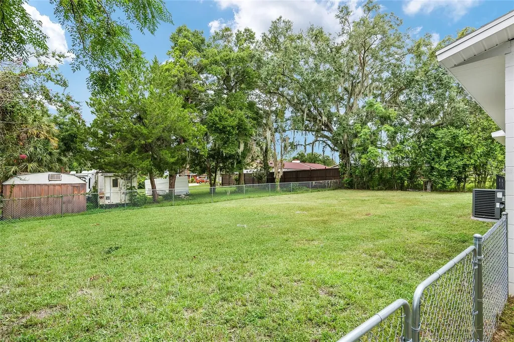 1846 SE Lake Weir Avenue Ocala FL 34471