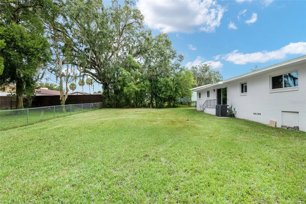 1846 SE Lake Weir Avenue Ocala FL 34471