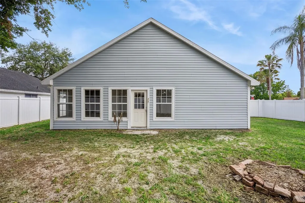 108 Edgewater Circle Sanford FL 32773