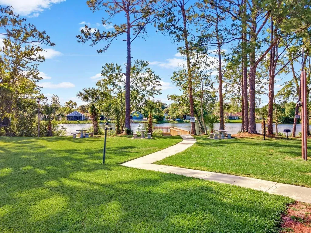 108 Edgewater Circle Sanford FL 32773