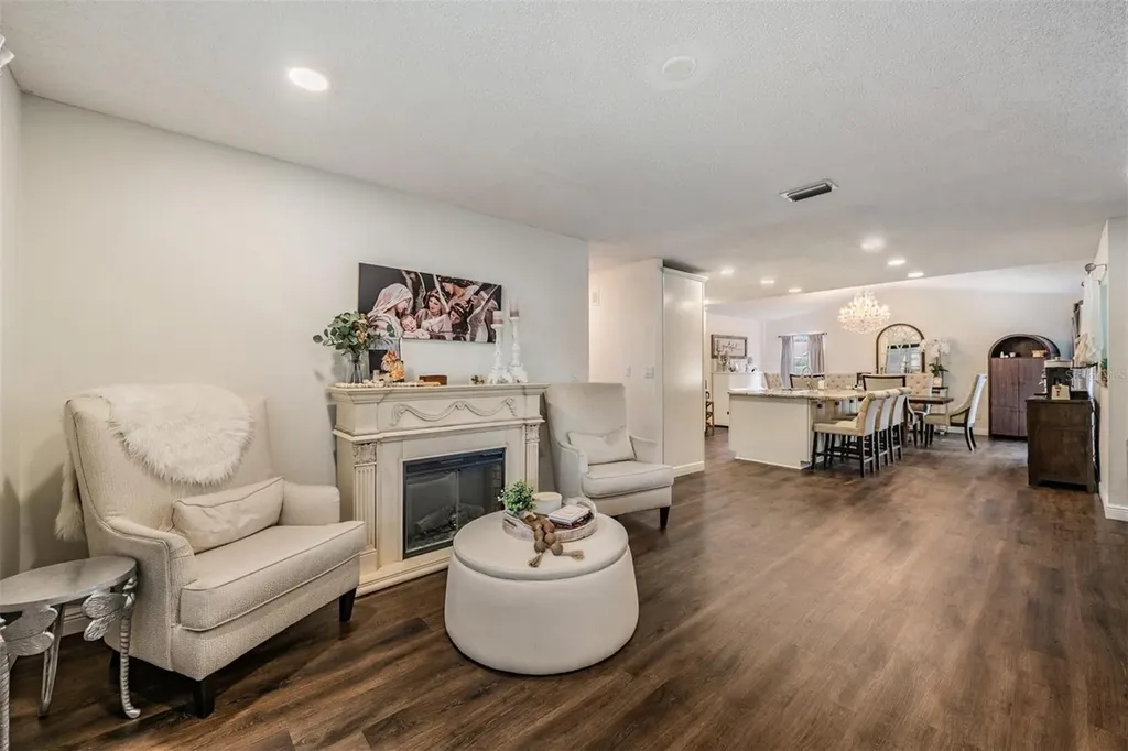 3643 Fairway Forest Circle Palm Harbor FL 34685
