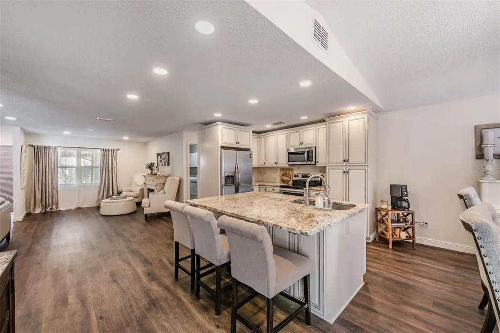 3643 Fairway Forest Circle Palm Harbor FL 34685