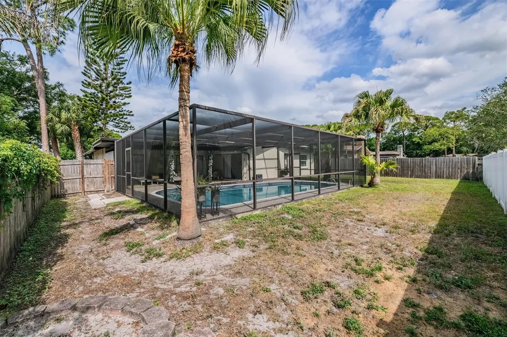 3643 Fairway Forest Circle Palm Harbor FL 34685