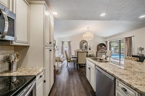 3643 Fairway Forest Circle Palm Harbor FL 34685
