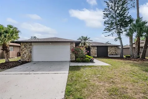 3643 Fairway Forest Circle Palm Harbor FL 34685