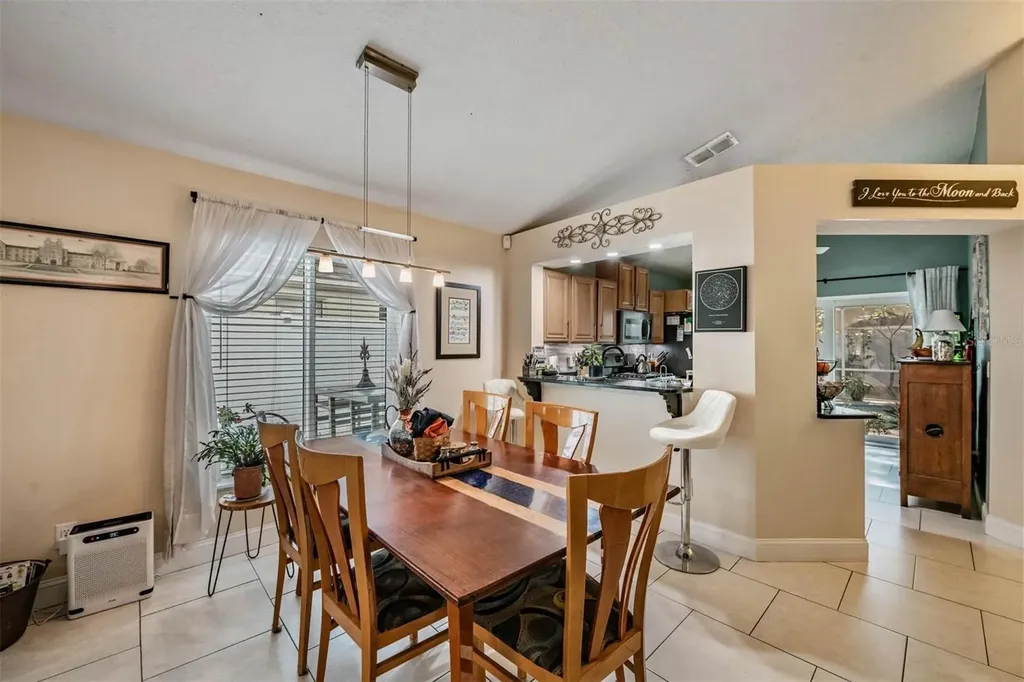 1686 Oak Spring Drive Tarpon Springs FL 34689