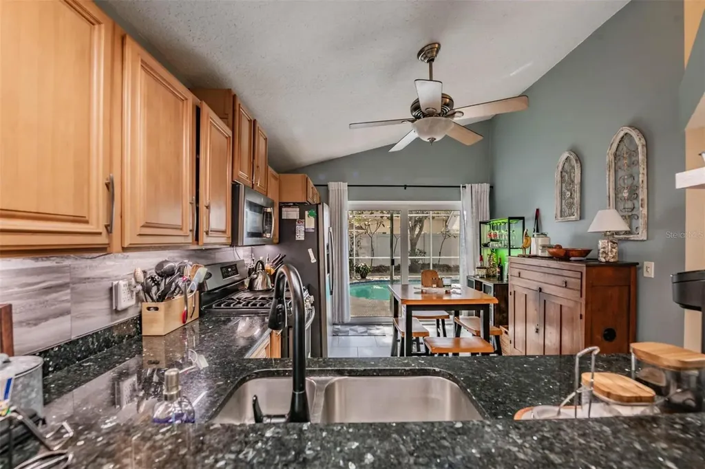 1686 Oak Spring Drive Tarpon Springs FL 34689