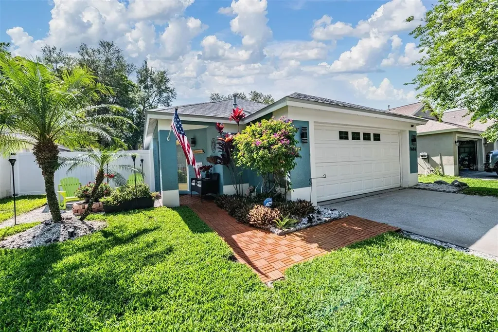 1686 Oak Spring Drive Tarpon Springs FL 34689