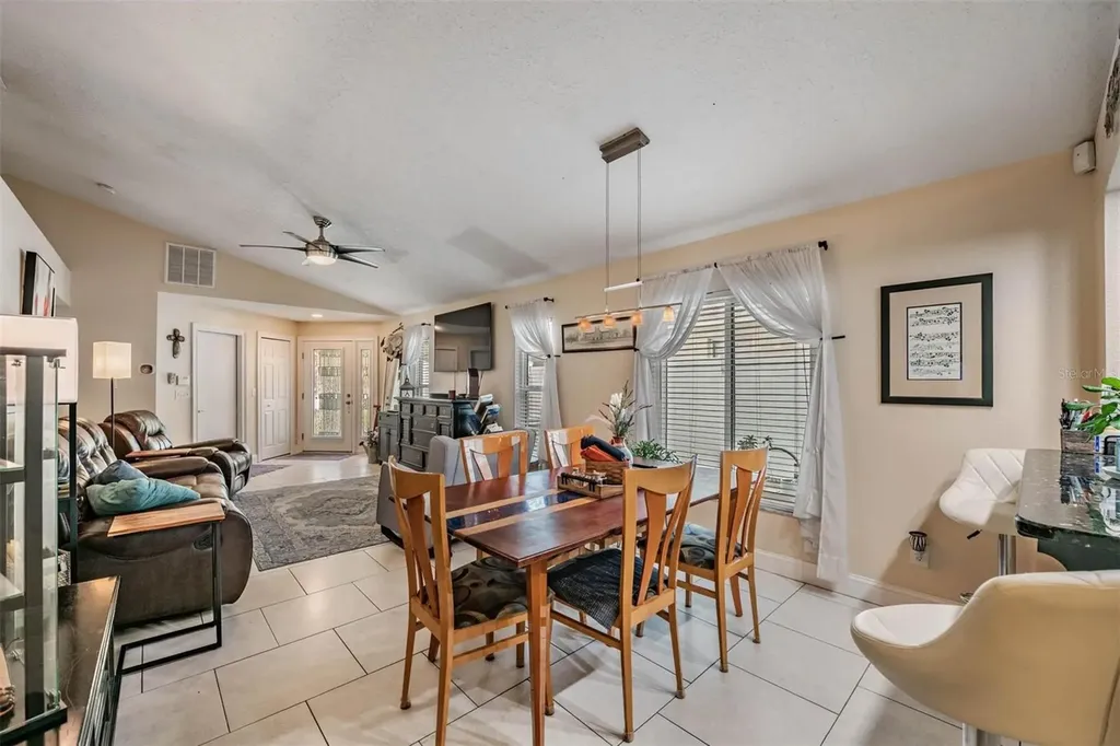 1686 Oak Spring Drive Tarpon Springs FL 34689