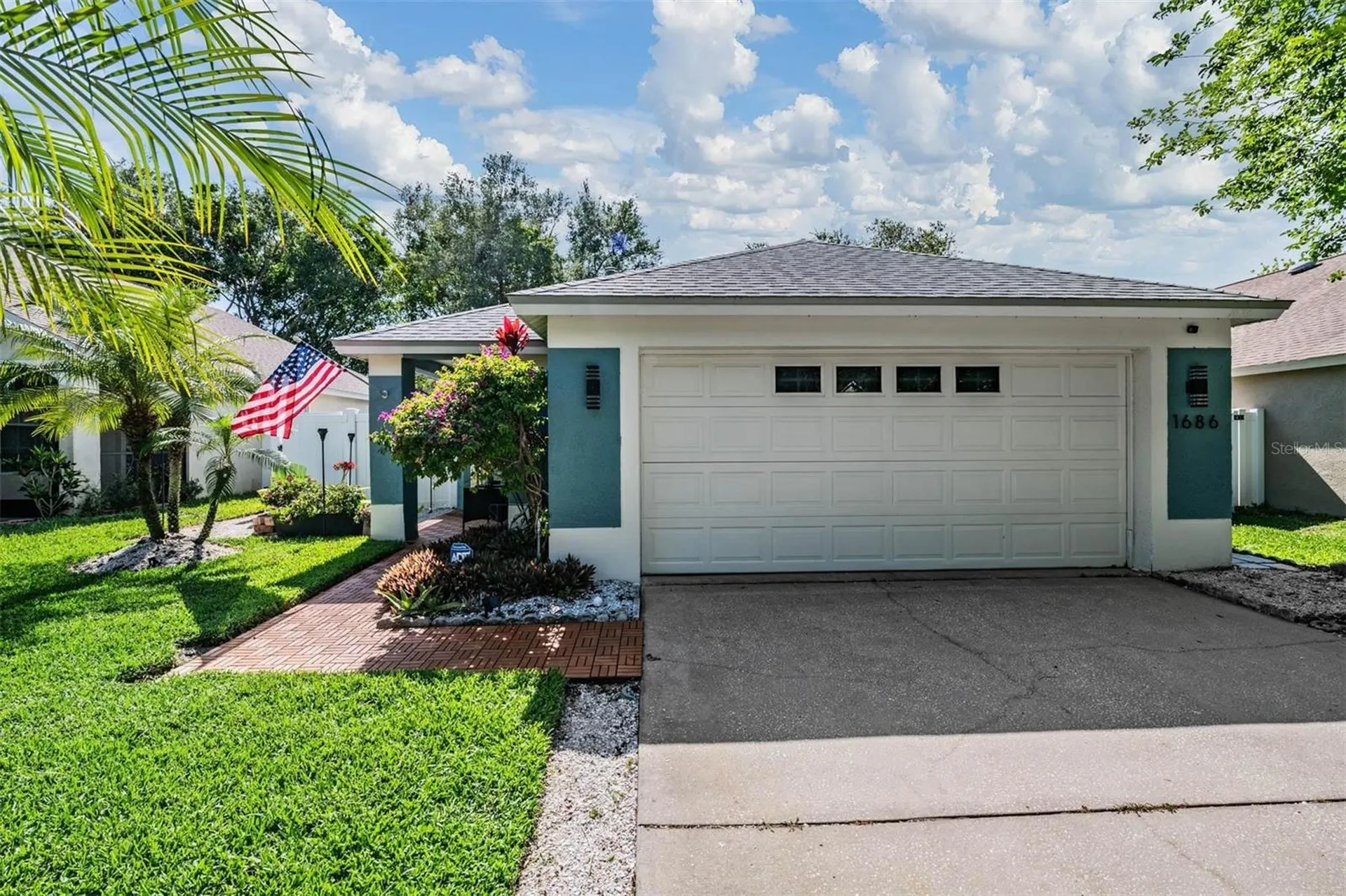 1686 Oak Spring Drive Tarpon Springs FL 34689