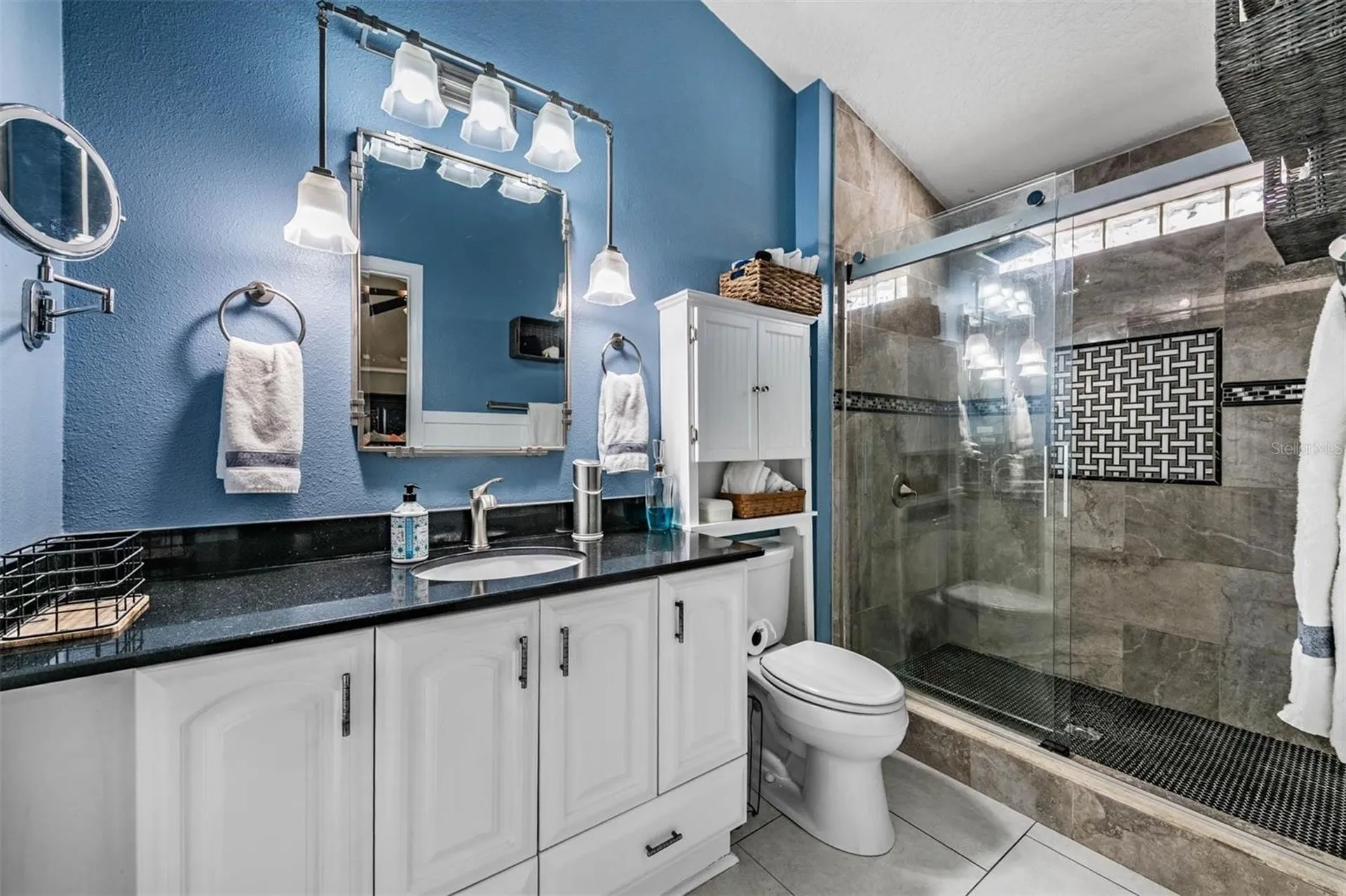 1686 Oak Spring Drive Tarpon Springs FL 34689
