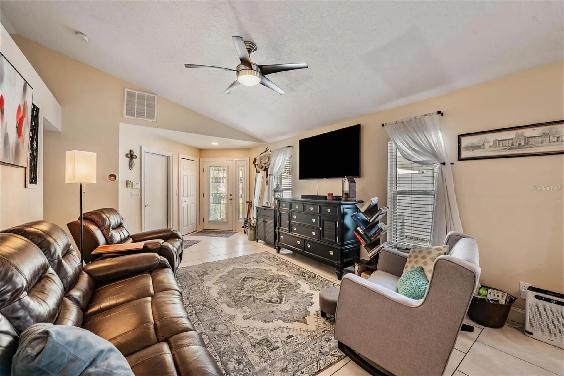 1686 Oak Spring Drive Tarpon Springs FL 34689