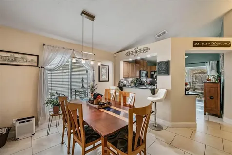 1686 Oak Spring Drive Tarpon Springs FL 34689