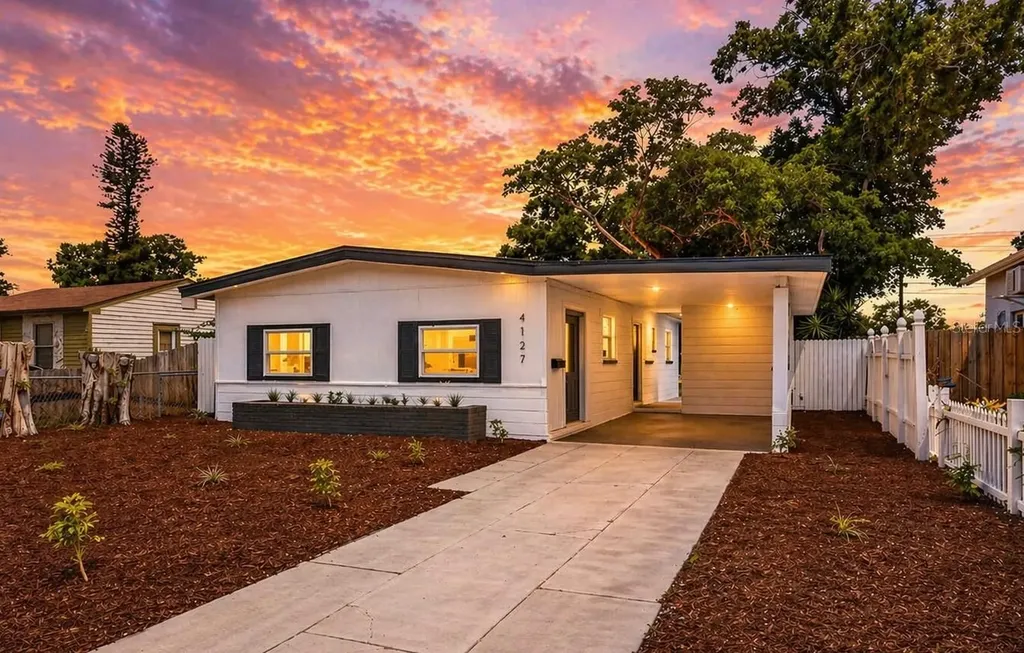4127 12th Avenue S St Petersburg FL 33711