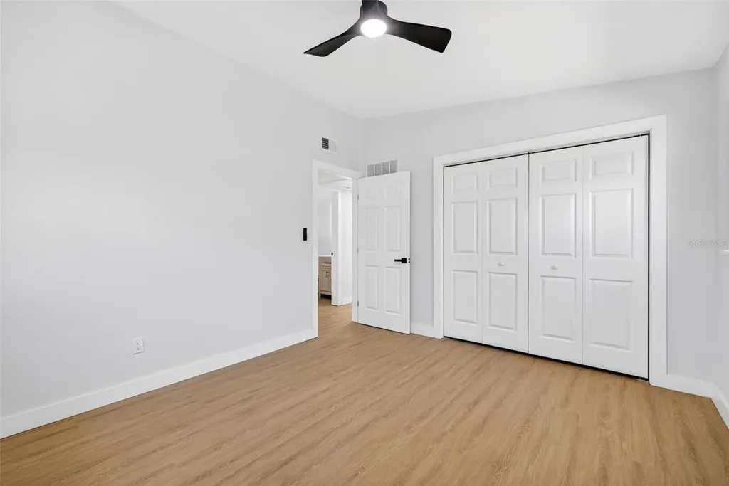 4127 12th Avenue S St Petersburg FL 33711