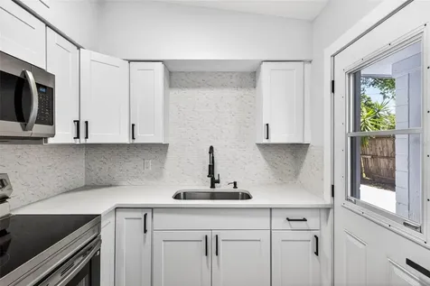 4127 12th Avenue S St Petersburg FL 33711